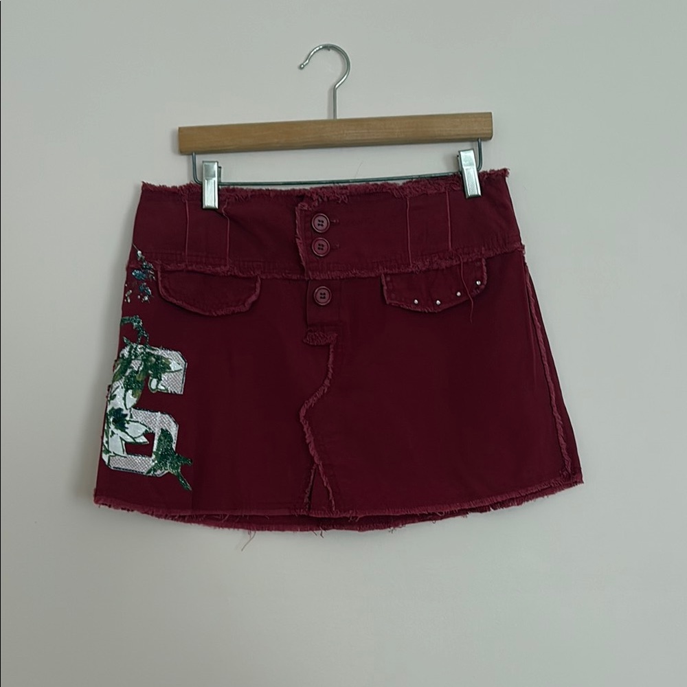 Y2K Burgundy Mini Skirt with Patch & Stud Detail – Size S